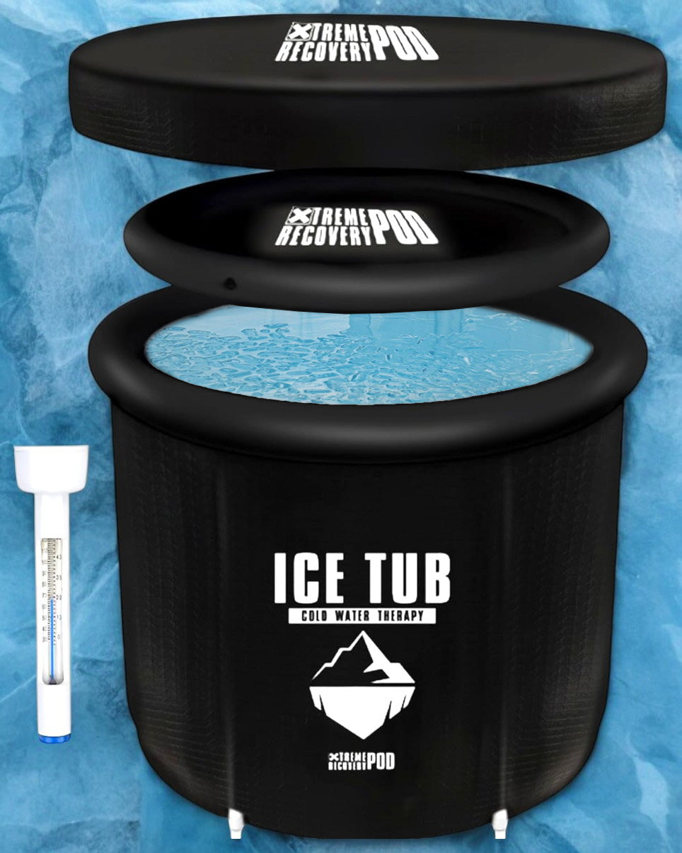 Eis Tonne gefüllt mit kaltem Wasser und Eis für ein Kälte Bad und Ice Bath mit einer Abdeckung und Thermometer