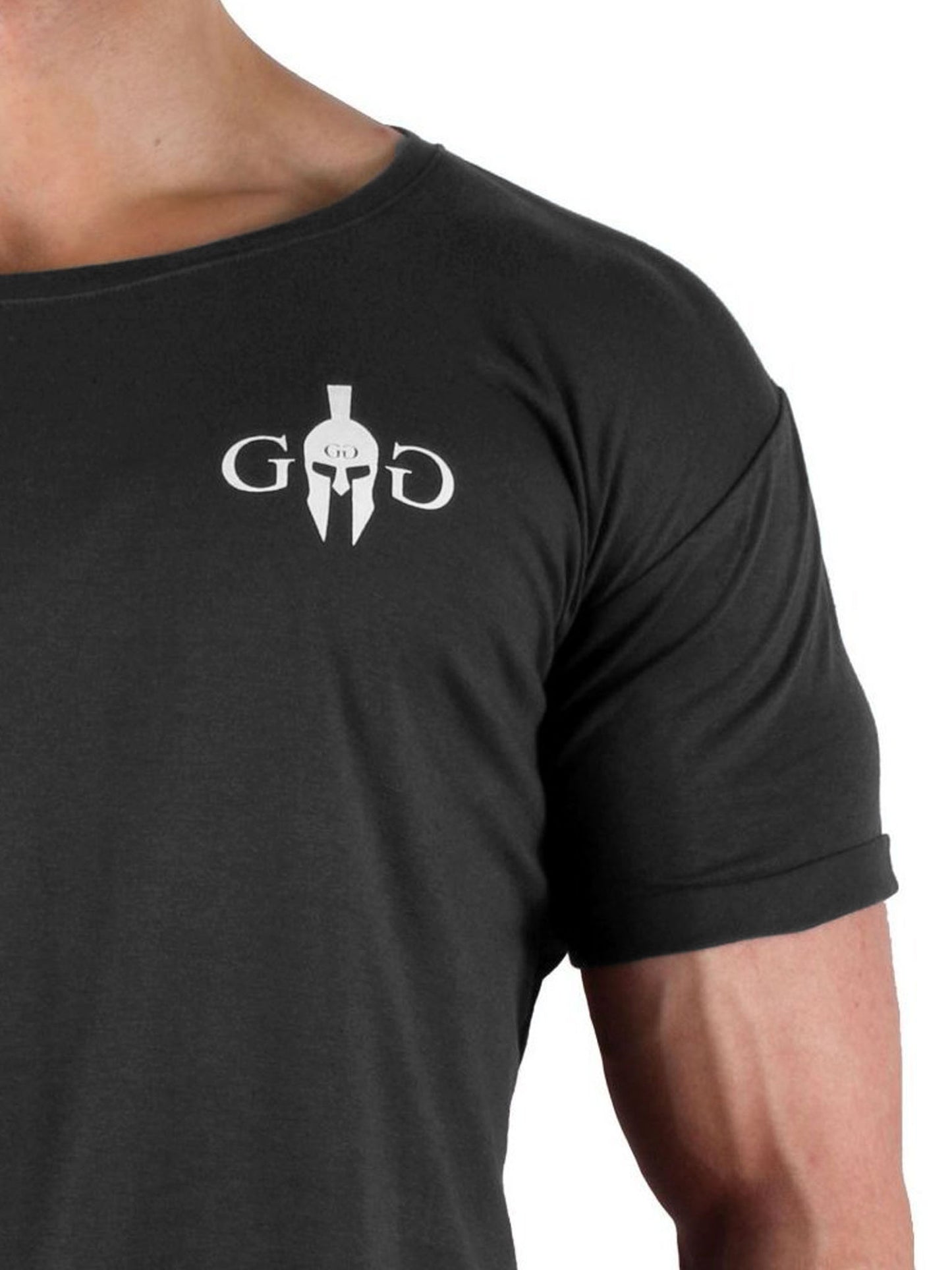 Gym Generation Logo auf dem grauen Fitness Shirt