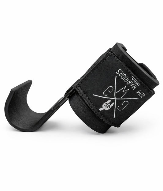 Schwarze Fitness Zughilfe mit Haken von Gym Generation in Detailansicht – robuste Lifting Hooks mit gepolsterter Handgelenkschlaufe für schweres Krafttraining