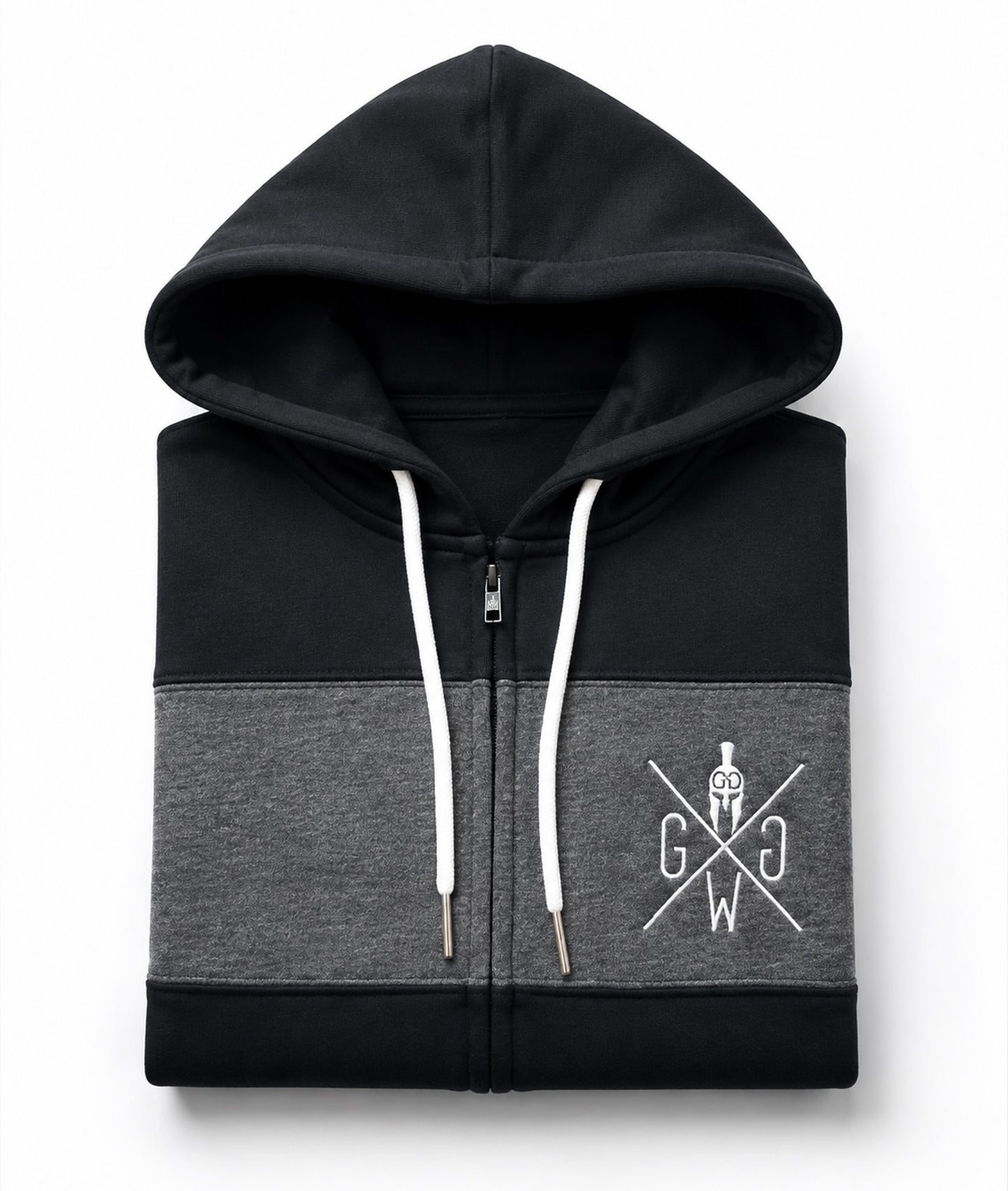Weisse Logo-Stickerei und Kordeln mit Silberkappen auf dem grauen Brustpanel des ärmellosen Hoodies