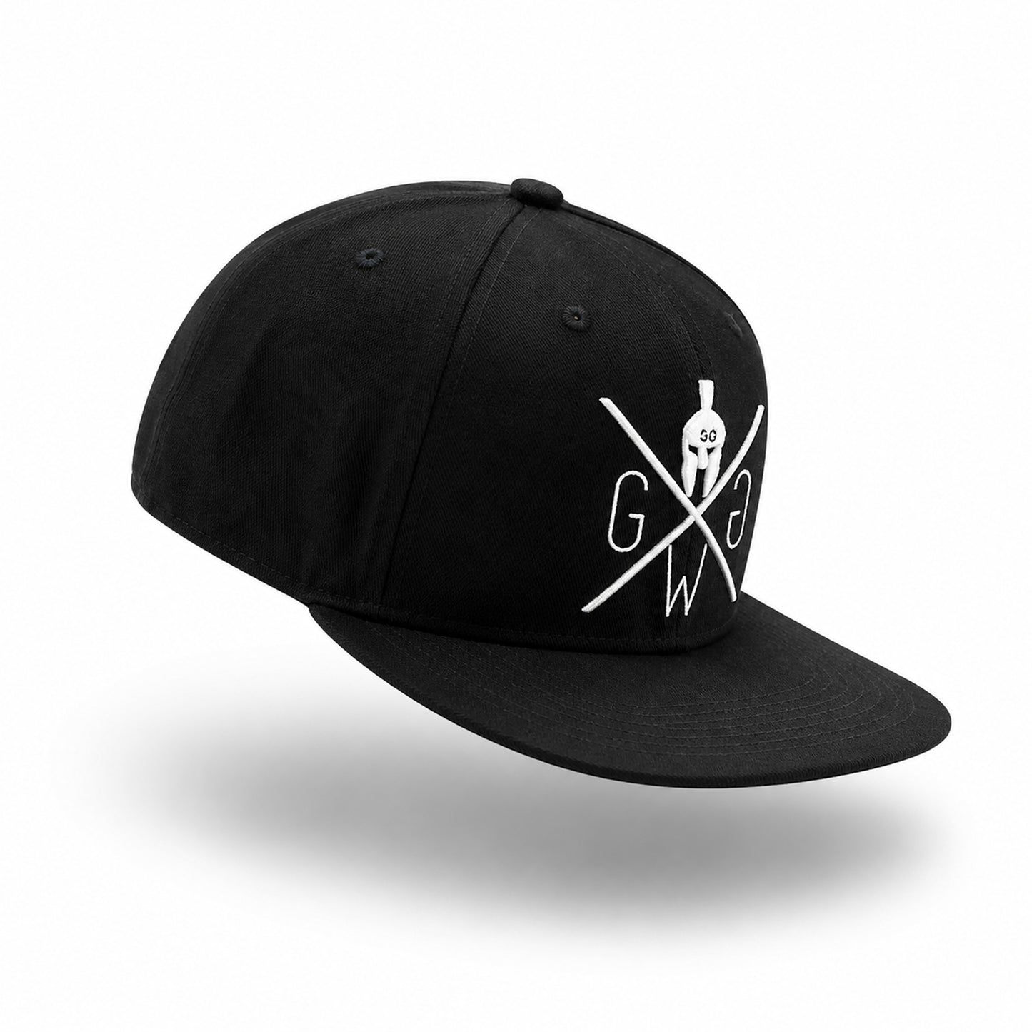 Schwarze Snapback Kappe von Gym Generation in der Detailansicht mit gestickten Luftlöchern und Stick