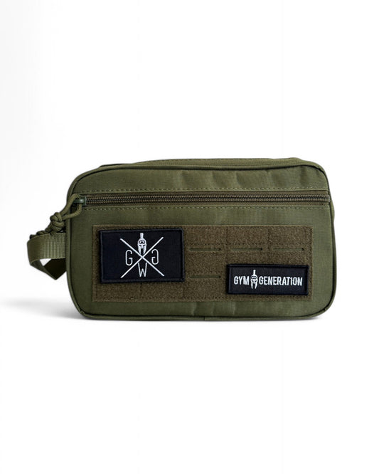 Olive Kulturbeutel für Herren & Damen, wasserabweisend mit mehreren Fächern – Gym Generation Necessaire