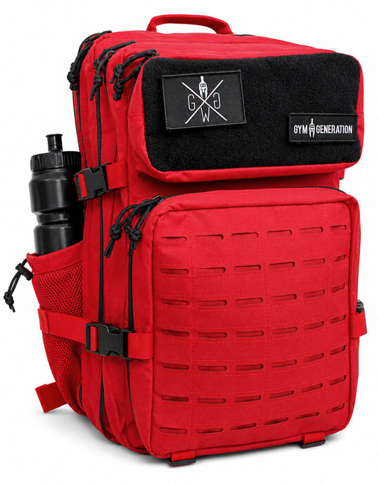 Fitness Rucksack Rot 45L mit Laser-Cut MOLLE und Spartaner-Logo, seitlich von vorne