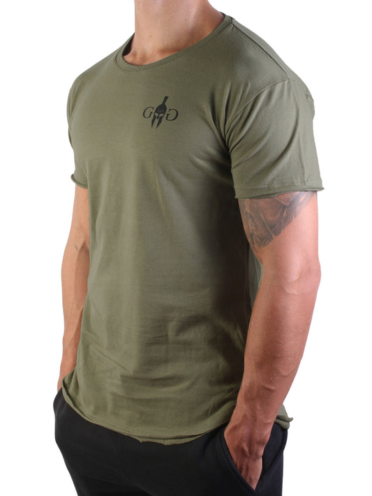 Olivgrünes Legacy Gym T-Shirt für Herren von Gym Generation mit schwarzem Brustlogo und Athletic Fit