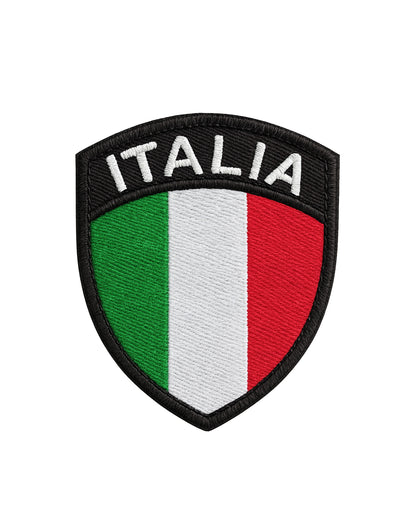 Italia Tricolore Patch im Wappen-Design mit Klettverschluss, grün-weiß-rot gestickt, Rückseite aus Velcro zur Befestigung an Rucksäcken, Gym-Bags und Tactical Gear, freigestelltes Produktfoto für Detailansicht.