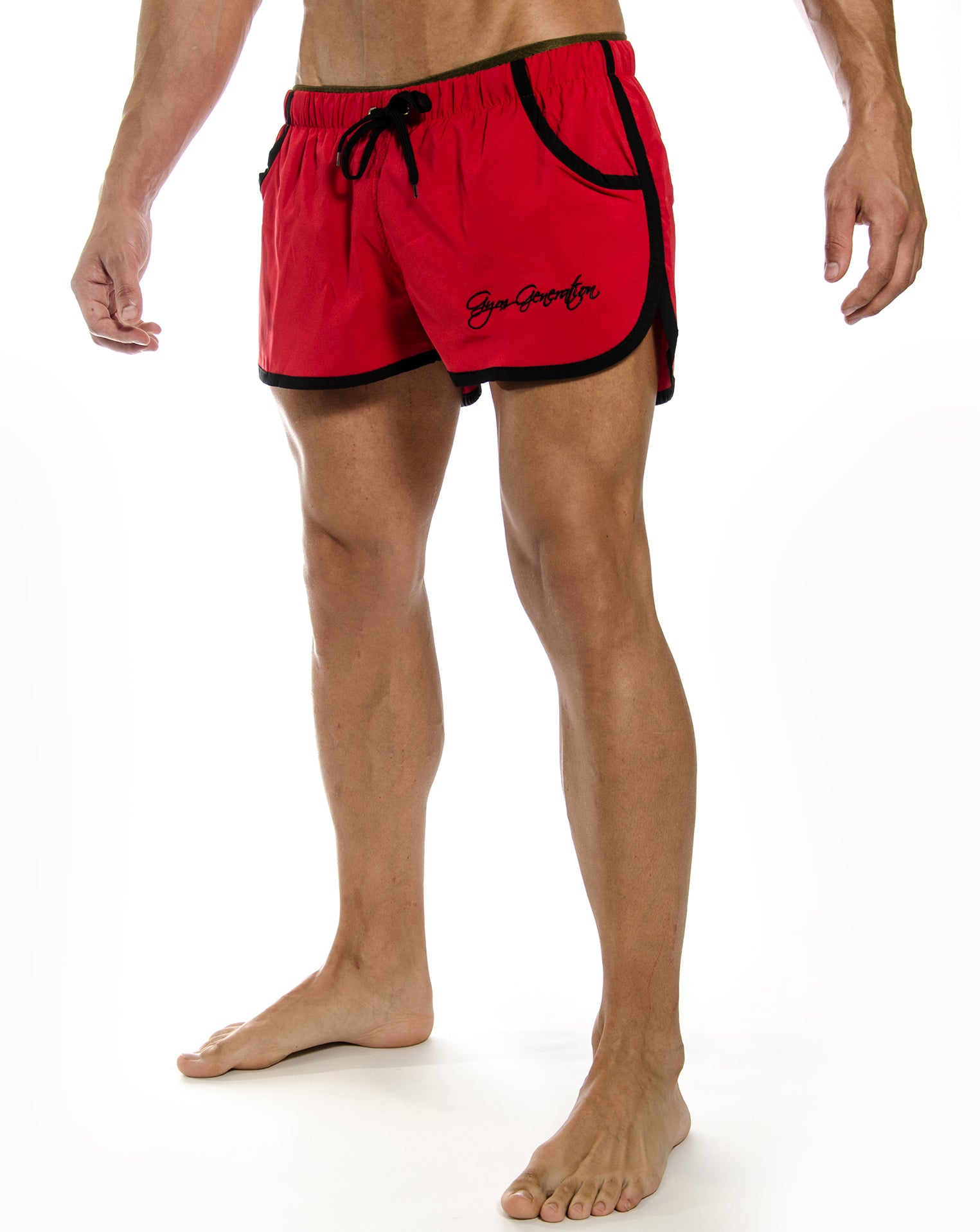 Rote Zyzz Shorts von Gym Generation, aus leichtem und atmungsaktivem Polyester, ideal für intensives Training und Freizeit.