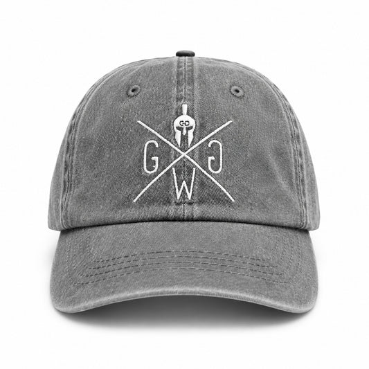 Graue Dad Cap California von Gym Generation im Stonewashed-Look, Frontansicht mit gesticktem Logo in Weiss