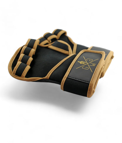 Gym Generation Trainingshandschuhe Schwarz-Gold – ergonomische Fitnesshandschuhe mit innovativem Super Grip Polster und stabilisierenden Handgelenkbandagen.