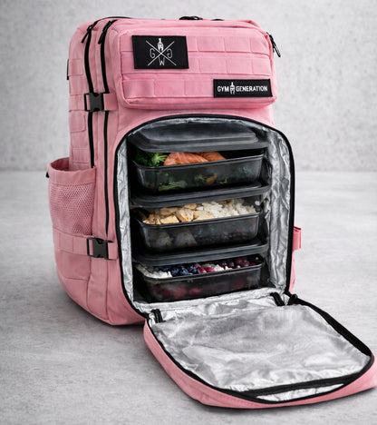 Gym Generation Meal-Prep Fitness Rucksack pink 45L offen mit vollständig gefüllten Meal-Prep Boxen, isoliertem Kühlfach, organisiertem Innenraum – Gym Backpack für Muskelaufbau, Diät, Bodybuilding, Fitnessstudio, Arbeit und Reisen