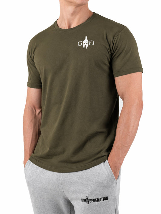 Olives Fitness Shirt Herren von Gym Generation in Seitenansicht mit weissem Club Logo und sportlicher Passform