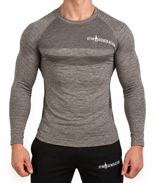 Seamless Longsleeve Herren Taupe mit Raglanärmeln, Lochstruktur über der Brust und Gym Generation Schriftzug in Weiss, Frontansicht