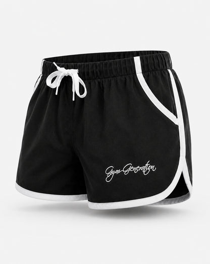 Schwarze Zyzz Shorts für Herren von Gym Generation mit weissen Kontraststreifen, Kordelzug und Logo in seitlicher Produktansicht.