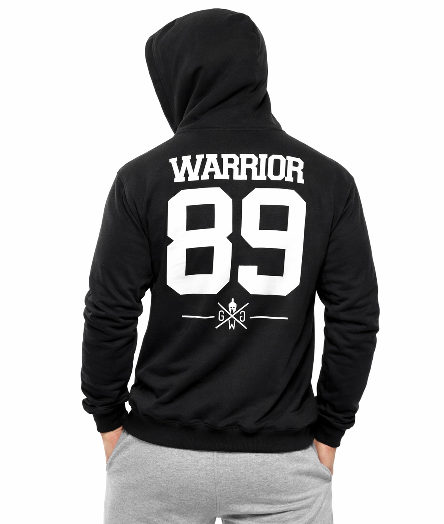 Schwarzer Gym Generation Herren Hoodie mit Kapuze, Rückansicht WARRIOR 89 Print, Premium Gym Hoodie für Krafttraining, Fitness, Bodybuilding und Streetwear Lifestyle