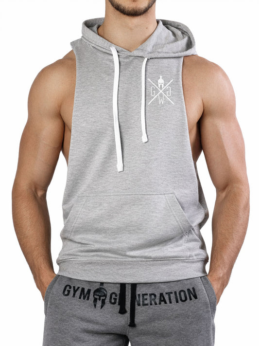 Graues Gym Tank Top mit Kapuze für Herren von Gym Generation – ärmelloser Fitness Hoodie mit weißem Brustlogo und Kängurutasche