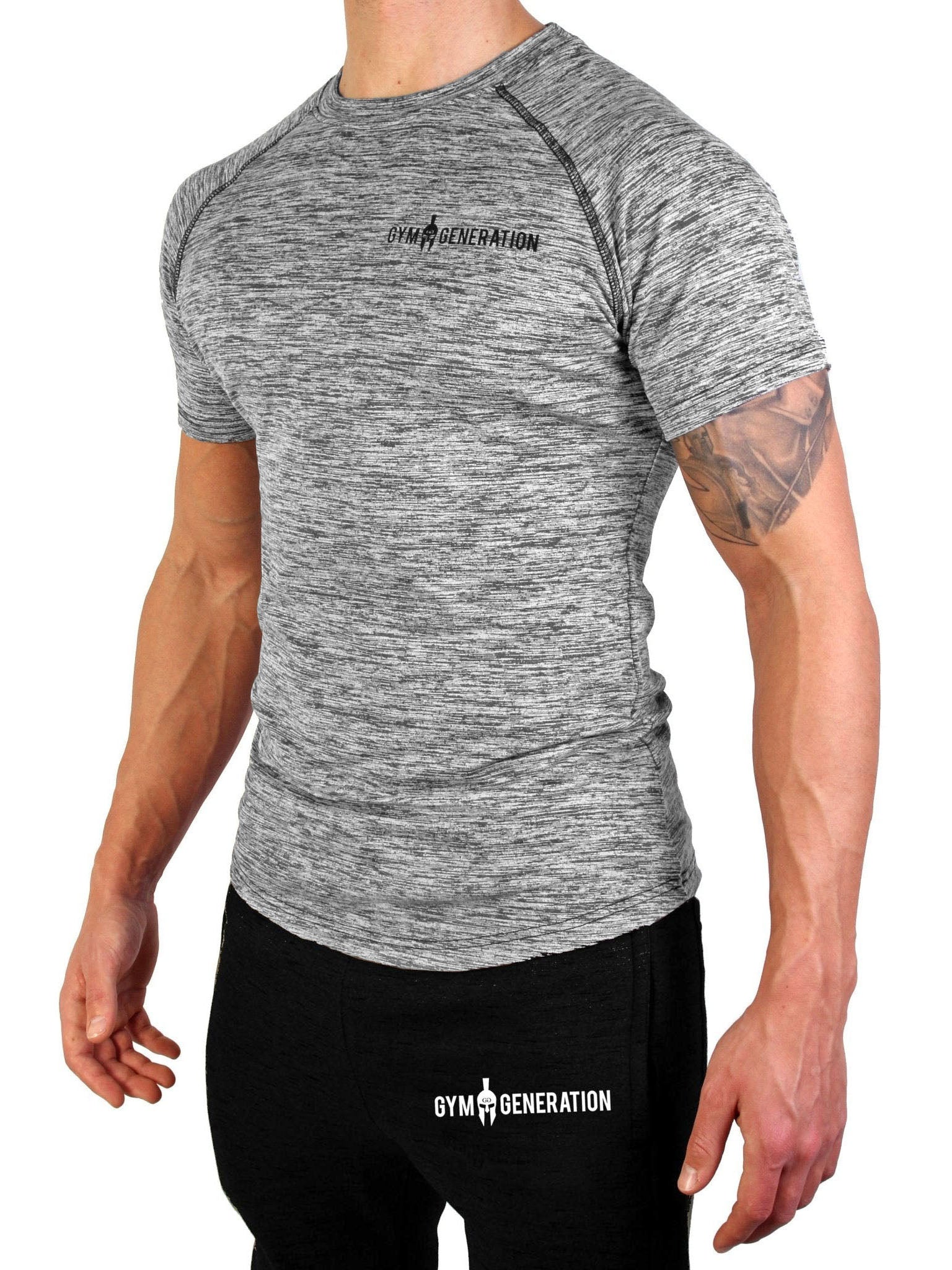 Seitenansicht des Sport T-Shirts Raglan in Grau, modernes Design, ideal für Training und Freizeit.