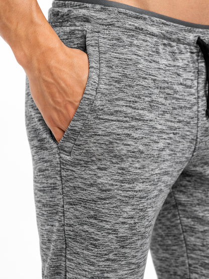 Gym Generation Herren Trainingshose grau meliert – Detailaufnahme Seitentasche mit weichem Stretch-Material für Fitness und Training