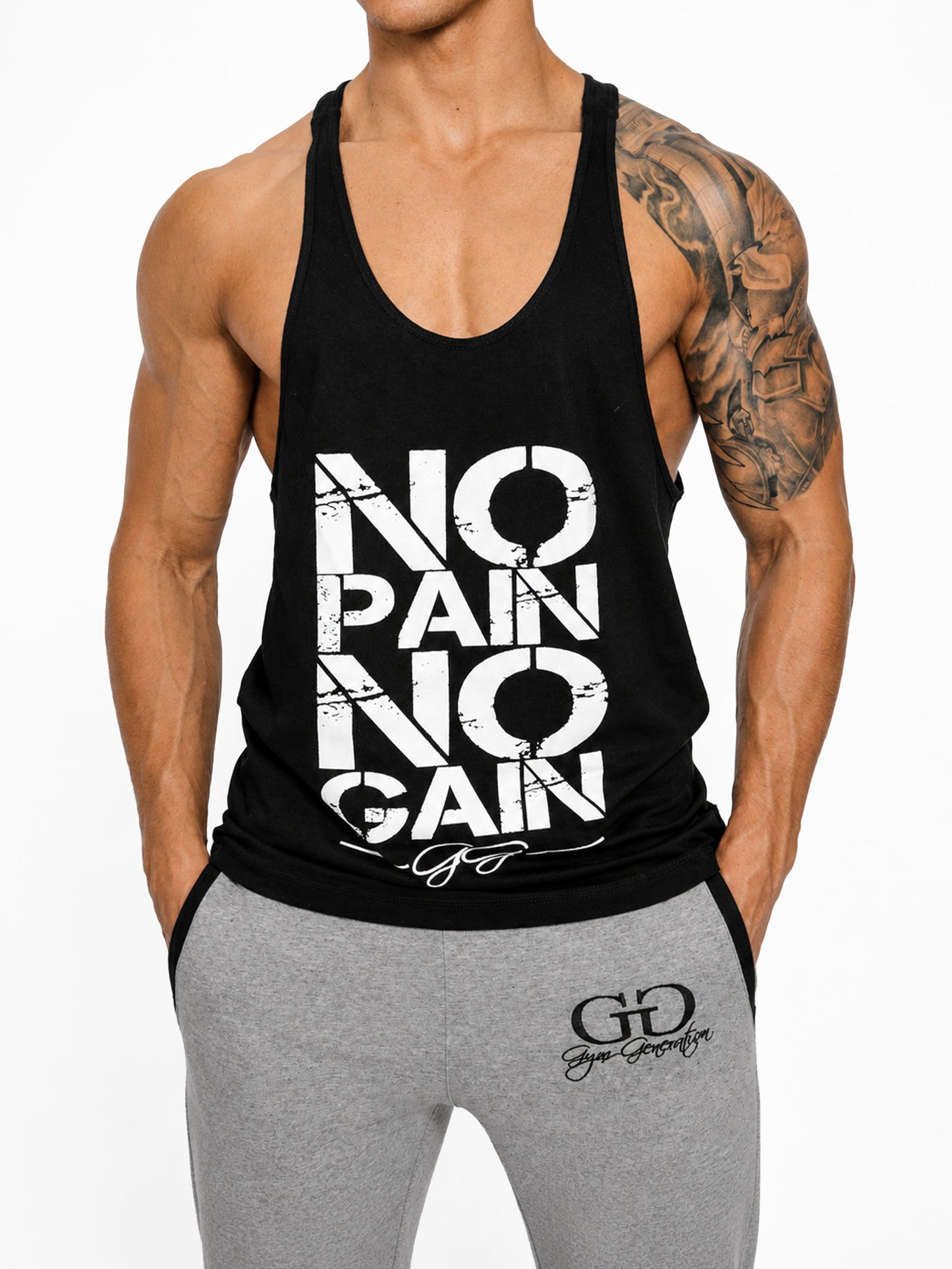 No Pain No Gain Gym Shirt für Herren von vorne, grosser weisser Schriftzug im Used-Look auf Schwarz