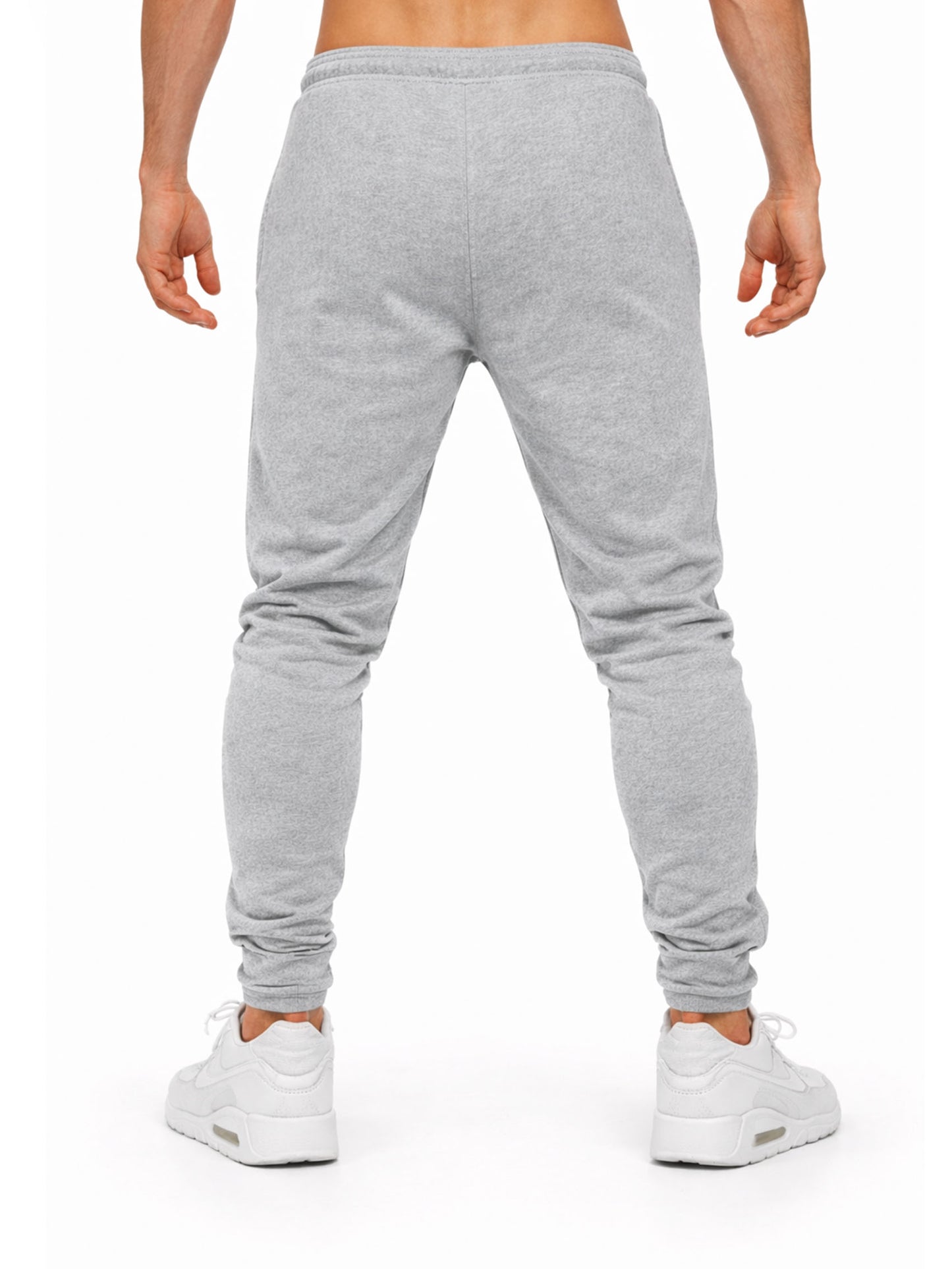 Gym Generation Herren Trainingshose grau getragen – Rückansicht Jogger mit tapered Fit für Fitness und Alltag