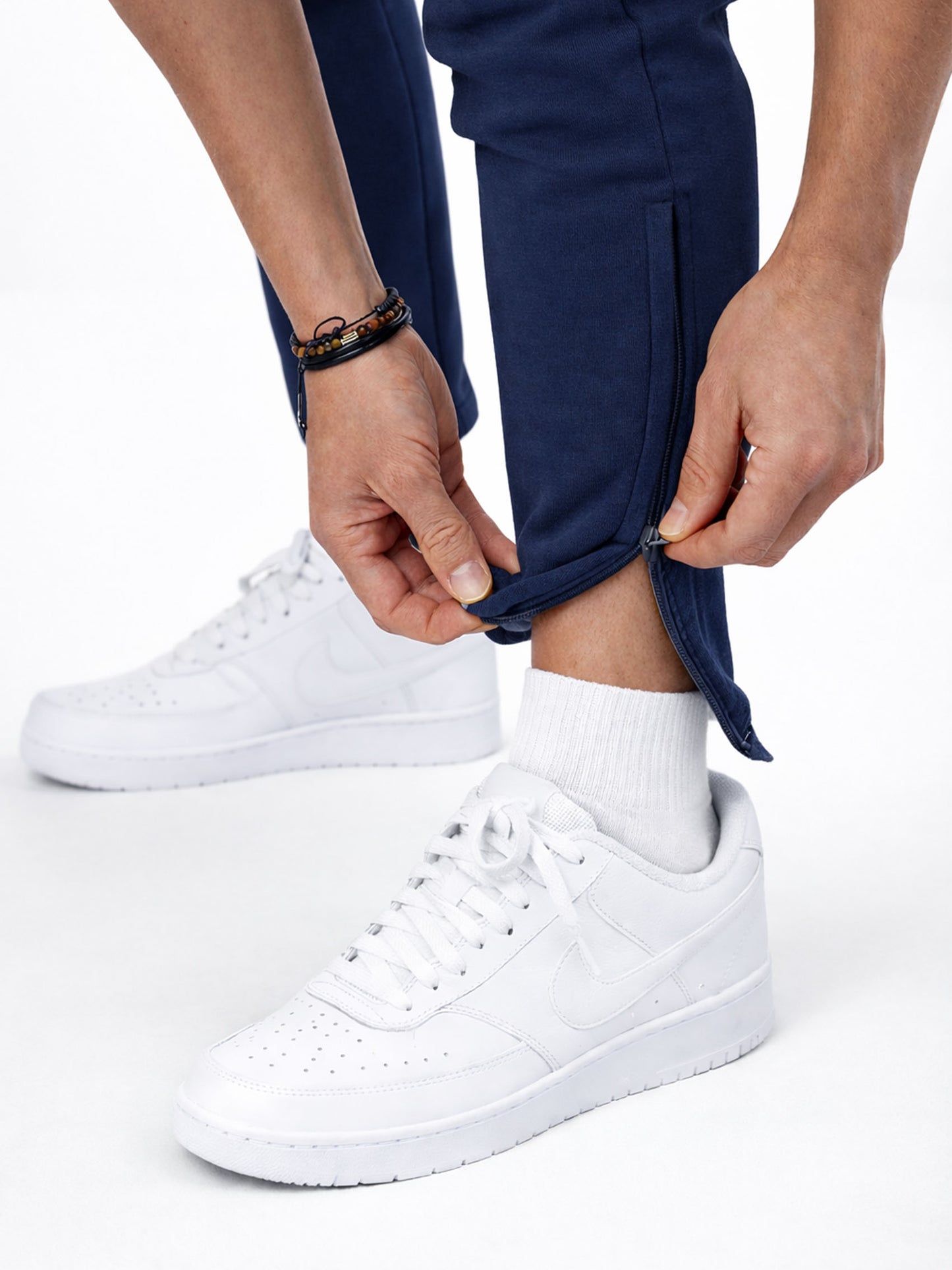 Gym Generation Herren Trainingshose navy – Detailaufnahme Beinabschluss mit Reißverschluss für optimalen Sitz beim Training