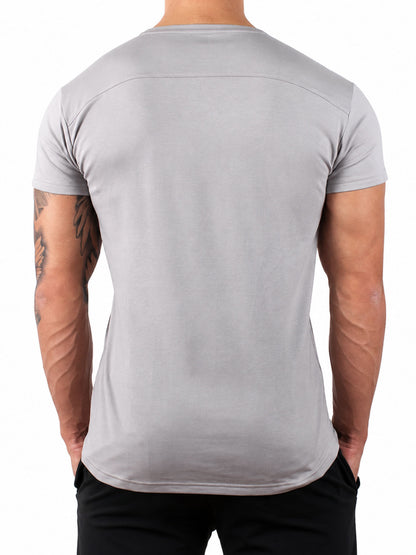 Graues Gym Shirt Herren von Gym Generation in gerader Rückenansicht, cleanes Rückendesign mit weissem Schulterpanel und sportlichem Schnitt