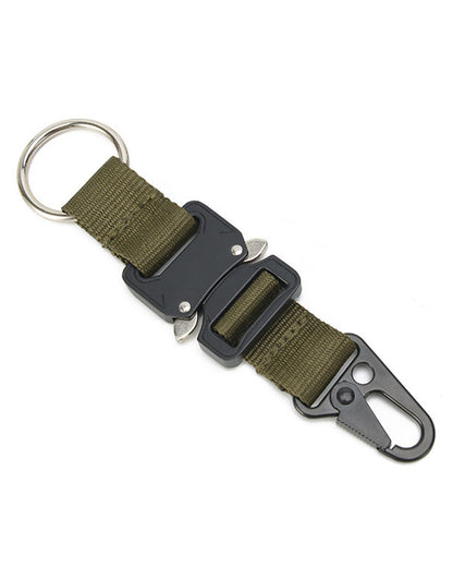 Karabiner Anhänger mit Schnellverschluss in Olive von Gym Generation – Gurtband in Olive mit schwarzer Metallschnalle, Karabinerhaken und Schlüsselring