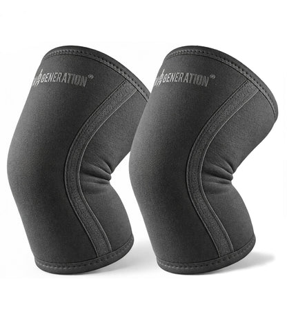 Kniebandage Bodybuilding aus 7 mm Neopren in Schwarz, Frontansicht mit Gym Generation Logo in Schwarz
