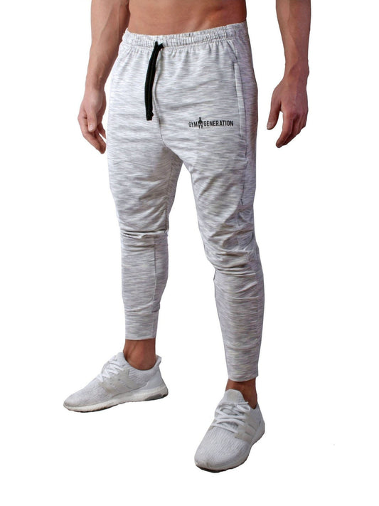 Stylische Sporthose von Gym Generation in trendigem Off White mit leichter Musterung.