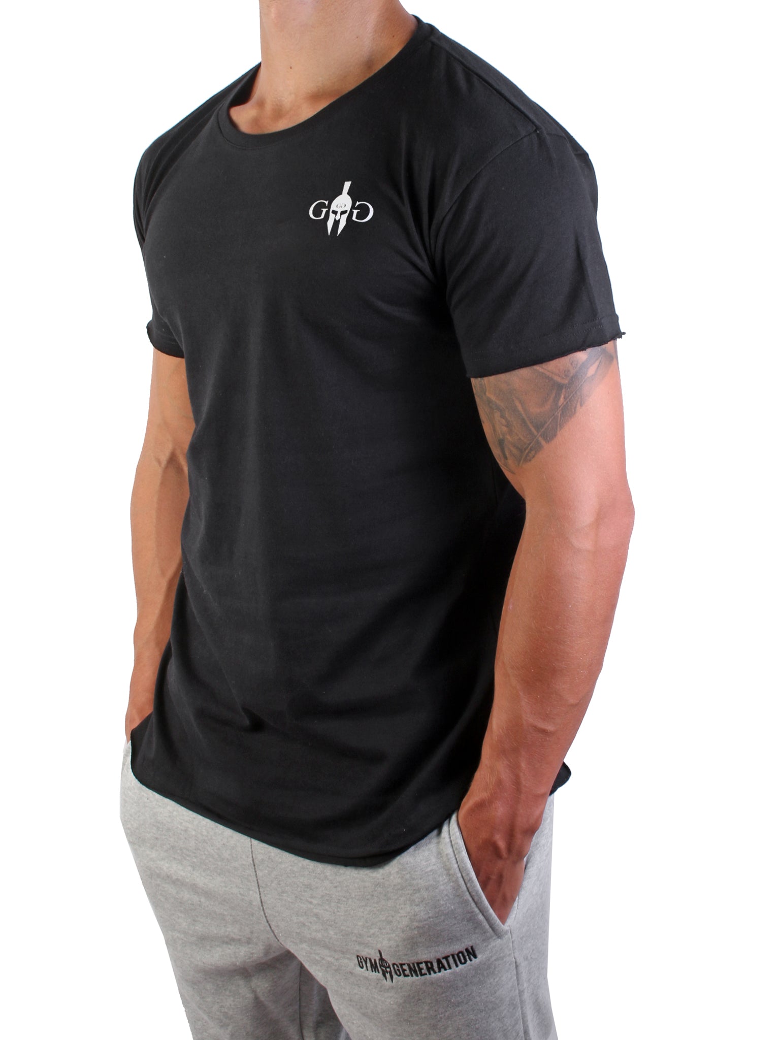 Stilvolles schwarzes T-Shirt mit gerollten Ärmeln und abgerundetem Saum, ideal für moderne Looks.