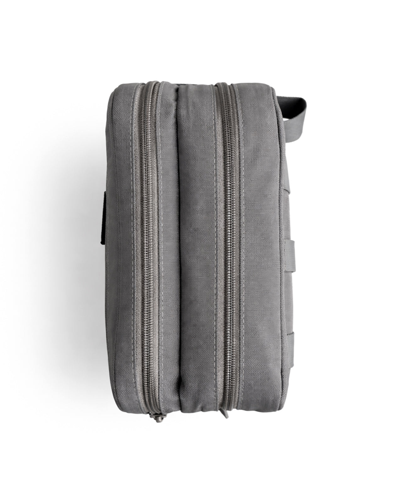 Kulturbeutel Grau Seitenansicht mit zwei Hauptfächern – kompakter Necessaire für Kosmetik und Reise