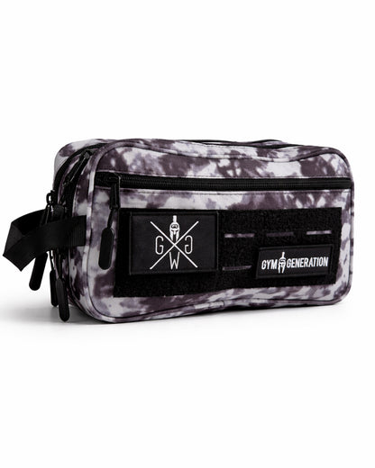 Kulturbeutel Acid Wash von Gym Generation im Halbprofil mit MOLLE-Front, schwarzen Reissverschlüssen und seitlicher Trageschlaufe