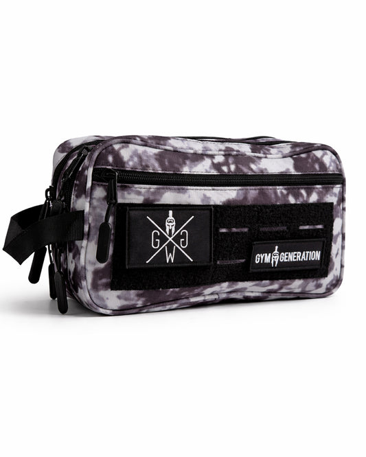 Kulturbeutel Acid Wash von Gym Generation im Halbprofil mit MOLLE-Front, schwarzen Reissverschlüssen und seitlicher Trageschlaufe
