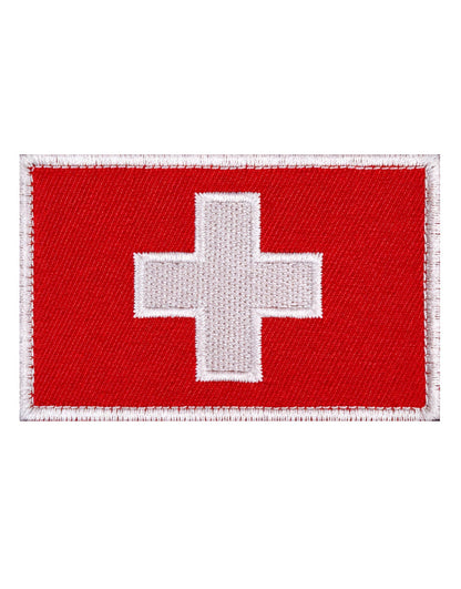 Schweizer Wappen Patch mit weissem Rand und Klettverschluss – cleaner Swiss Flag Patch für Rucksack und Gym Equipment