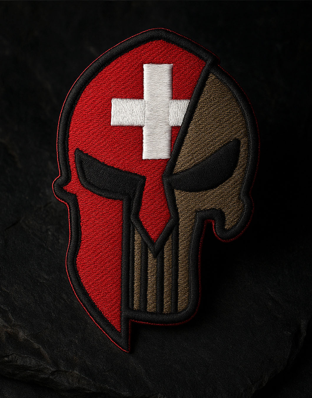 Gym Generation Patch – goldener Skull Spartaner mit Schweizer Wappen, Klettverschluss, ideal für Tactical Gear & Streetwear