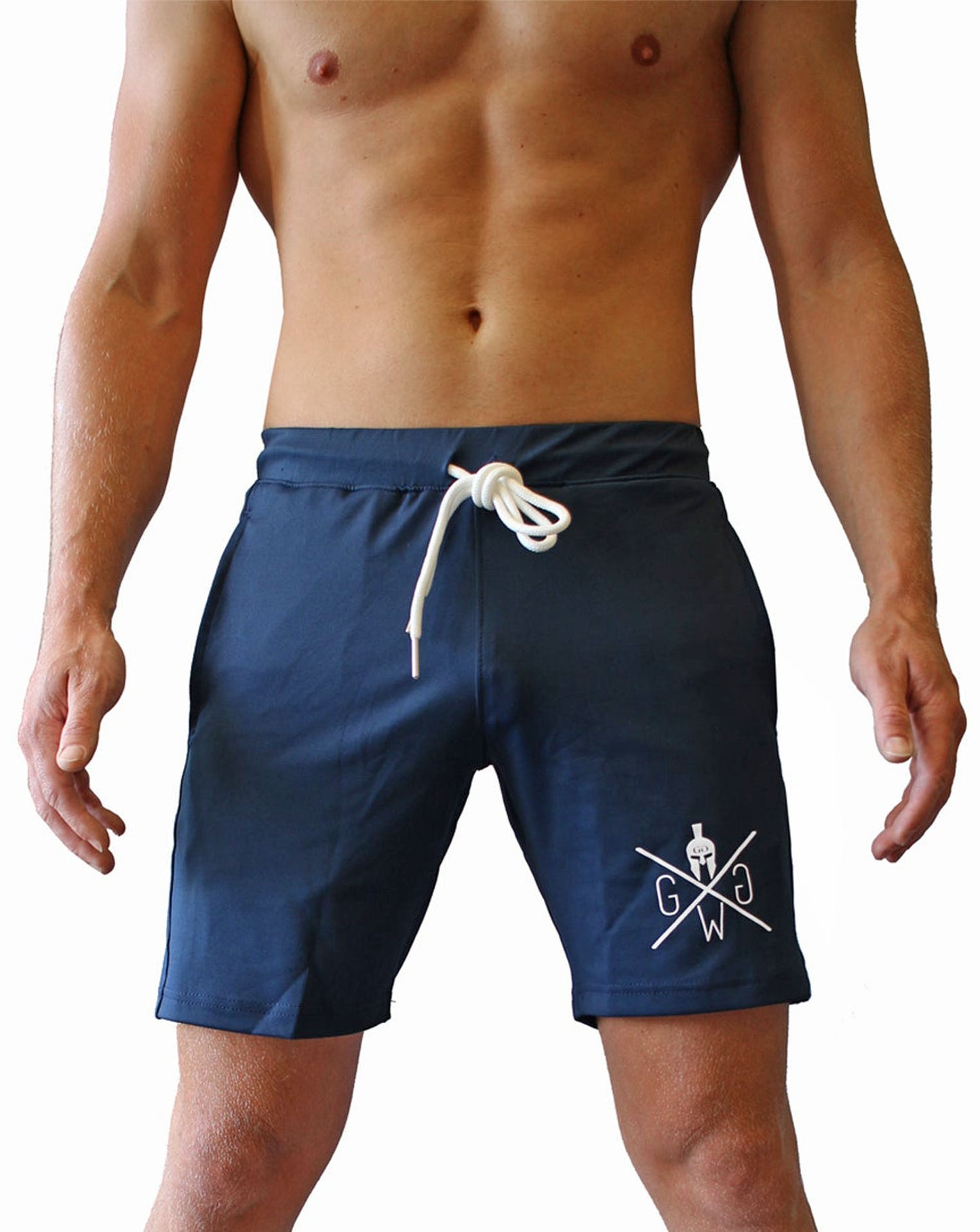 Sportliche und elegante Herren Fitness Shorts in Night Blue, perfekt für das Gym und Outdoor-Aktivitäten, von Gym Generation.