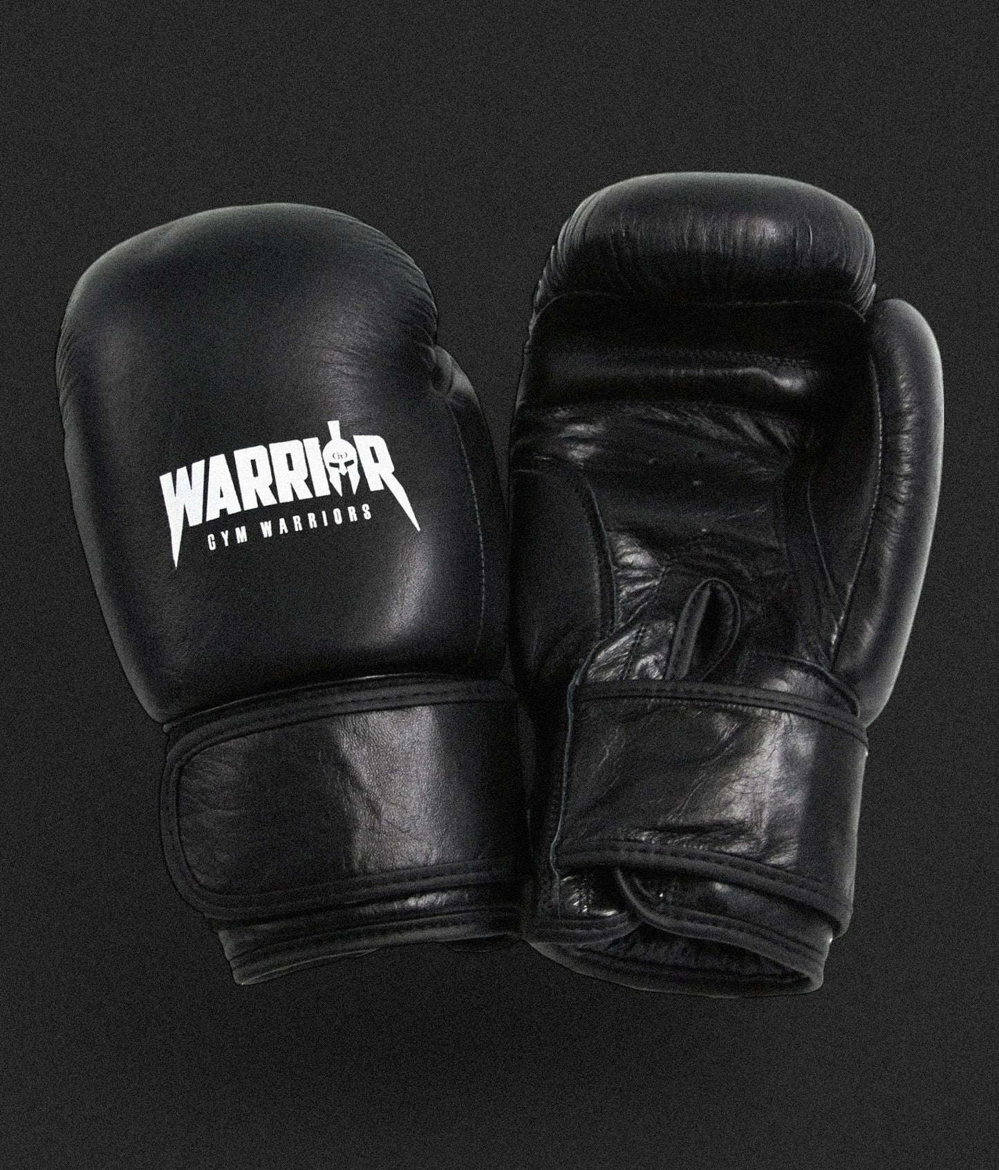 Schwarz lederne Boxhandschuhe mit Warrior Logo