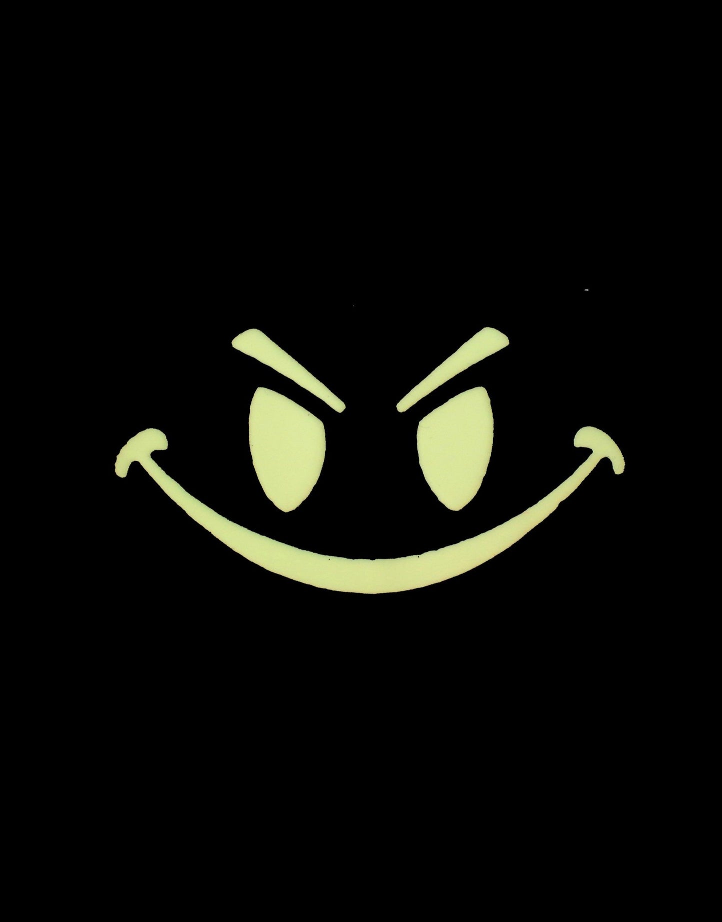 Glow-in-the-Dark Evil Smiley Patch – einzigartiges Design von Gym Generation, ideal für Outdoor-Abenteuer und individuelle Styles, die auch in der Dunkelheit auffallen.