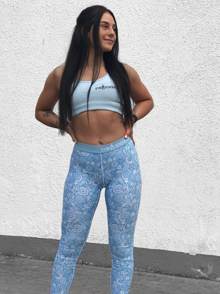 Vorderansicht der Fitness Leggings Mandala in Skyblue für Damen von Gym Generation, perfekt für Yoga, Workouts und Freizeit.