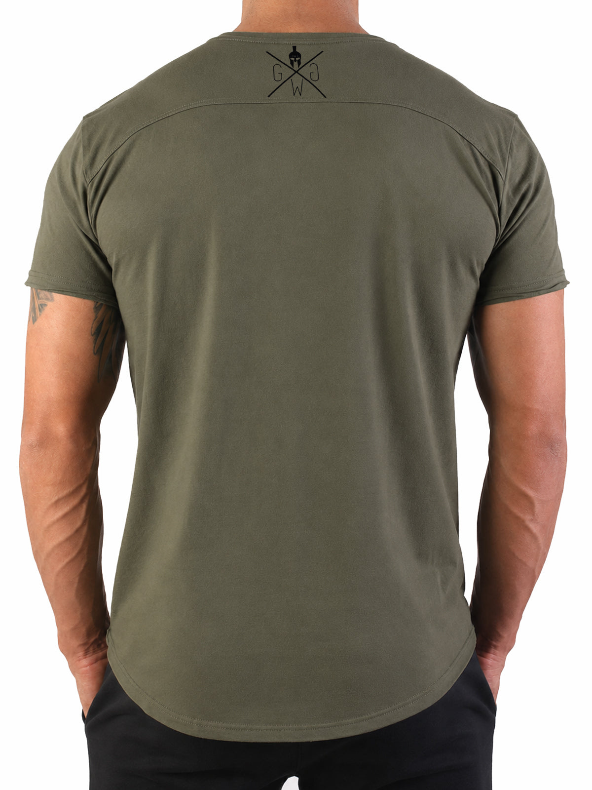 Olivgrünes Legacy Gym T-Shirt für Herren von Gym Generation mit kleinem schwarzem Nackenlogo in gerader Rückenansicht