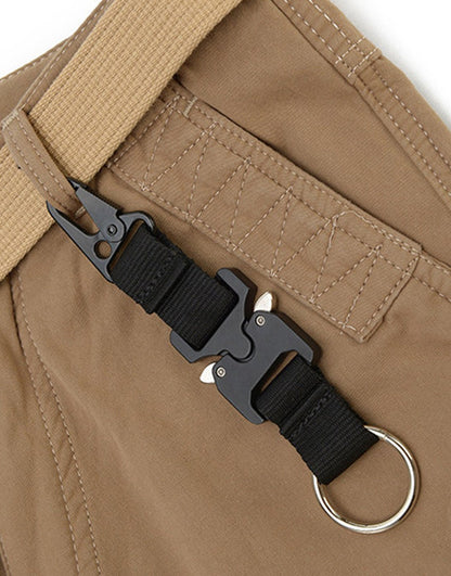 Karabiner Anhänger von Gym Generation an der Gürtelschlaufe – Karabinerhaken mit Federschnapper, Schnellverschluss-Schnalle aus Metall und Schlüsselring am Hosenbund