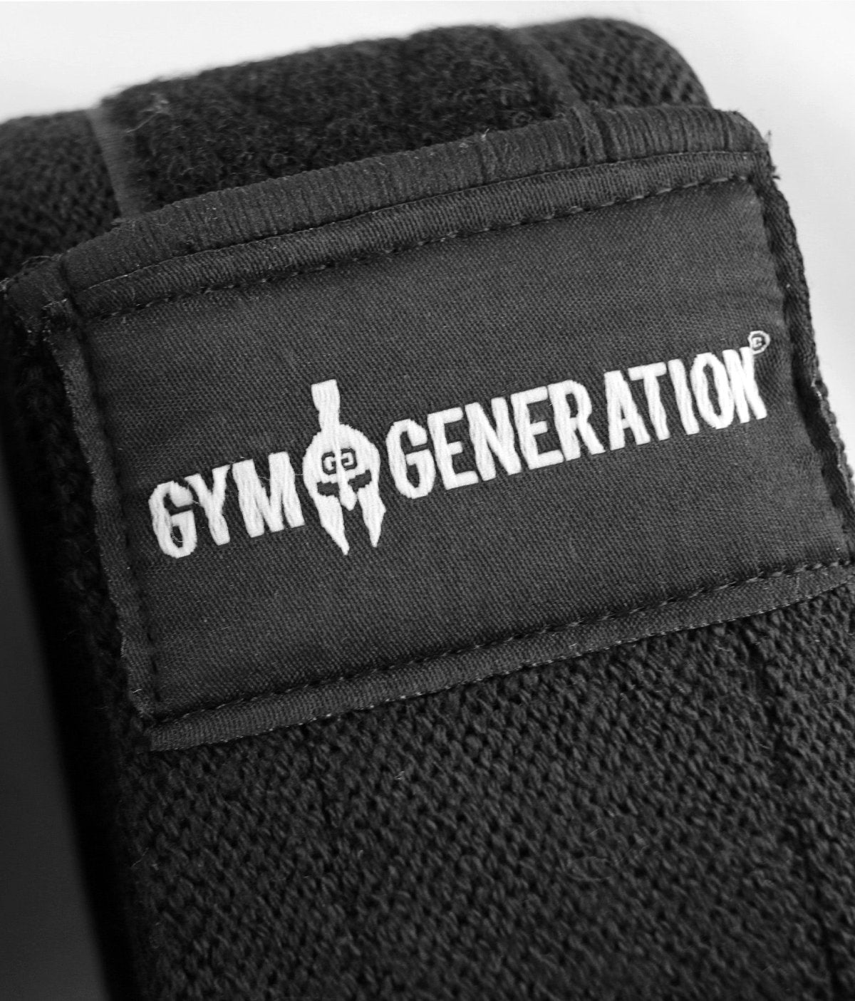 Robuste Kniebandagen von Gym Generation für professionelle Kraftsportler