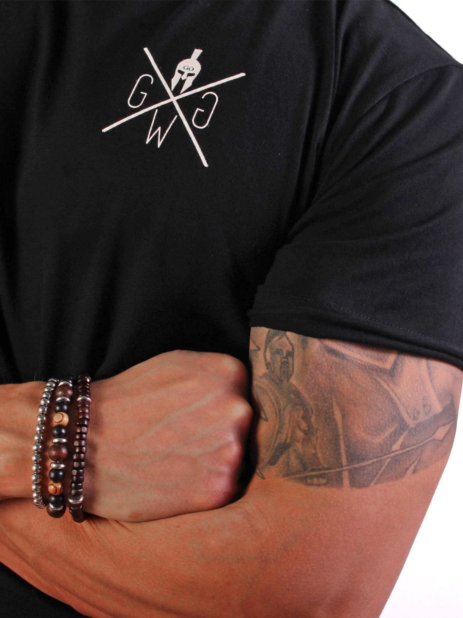 Hochwertiges schwarzes Gym T-Shirt aus 100% Baumwolle, bietet hervorragenden Tragekomfort und Atmungsaktivität.