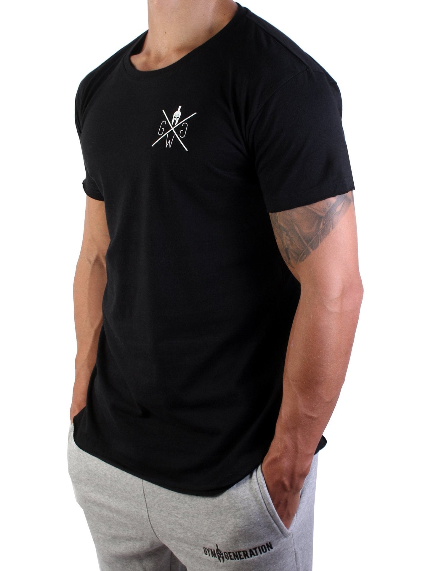 Vielseitiges schwarzes Gym T-Shirt von Gym Generation, kombiniert Stil und Komfort für jede Gelegenheit.