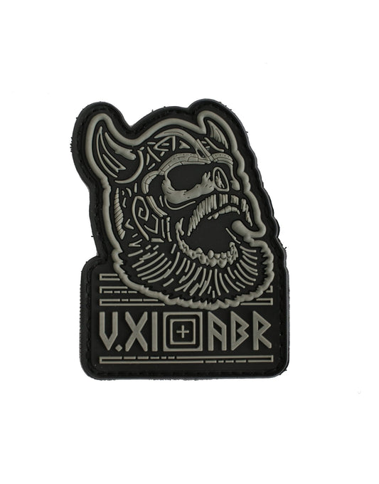 Wikinger Totenkopf Patch mit Klettverschluss – robust verarbeitet und detailreich gestaltet, perfekt für Abenteurer und Fans nordischer Symbolik.